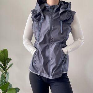 LULULEMON Run Vest Grey Sleeveless with Hood EUC